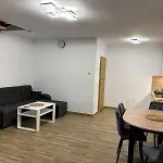 W Kotlinie Лёндек-Здруй